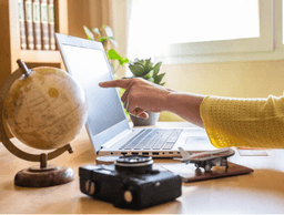 Airbnb vs Booking.com comparison
